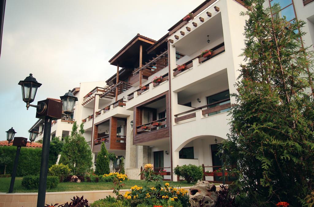 White Coast Beach Apartments Kavarna Luaran gambar
