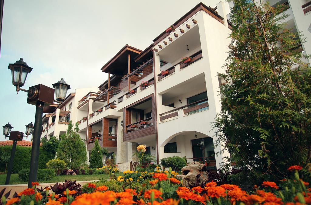 White Coast Beach Apartments Kavarna Luaran gambar