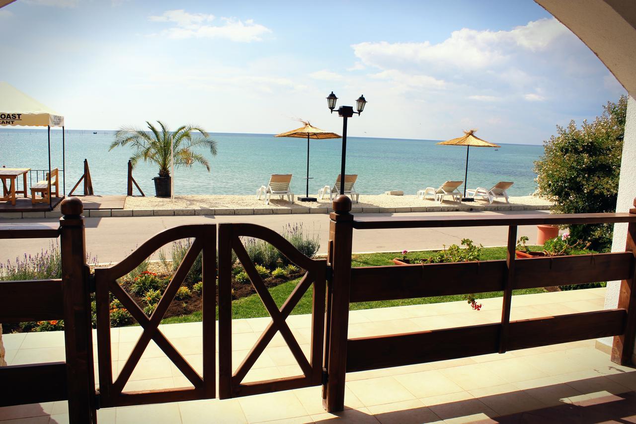 White Coast Beach Apartments Kavarna Luaran gambar